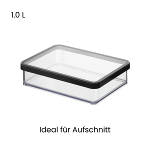 Durchsichtige Box mit Deckel für Aufschnitt, Text „1.0 L“.