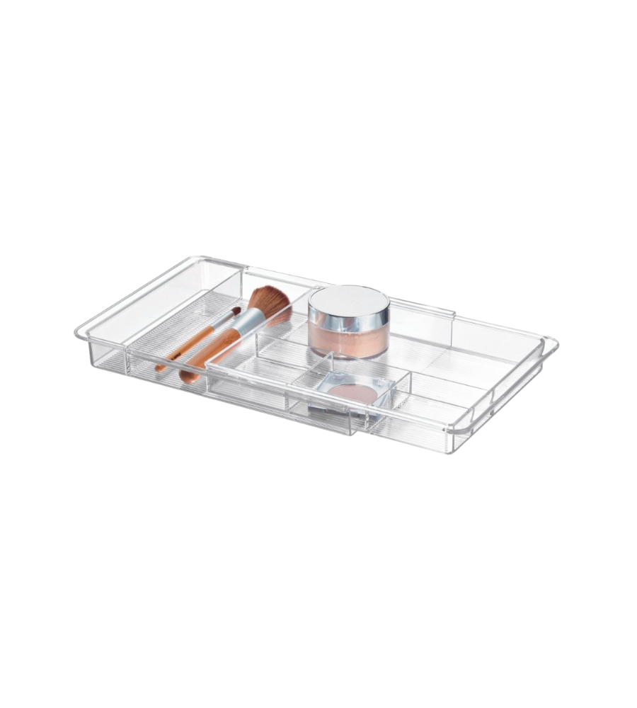 Transparente Aufbewahrungsbox mit Fächern hält Make-up-Produkte, auf weißem Hintergrund.